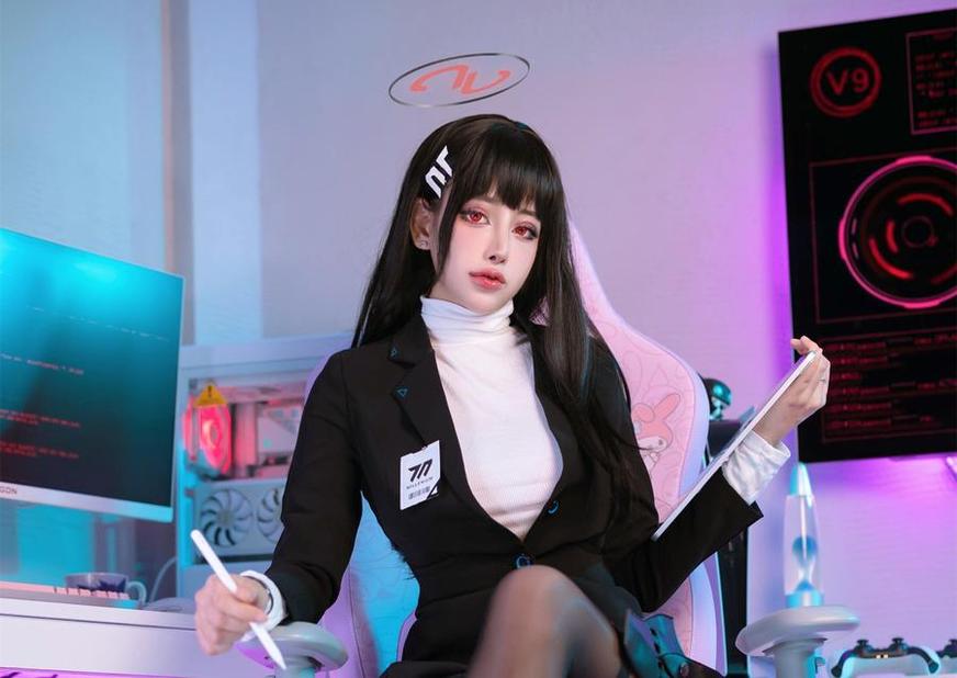 byoru拍摄花絮cos图片，靓丽姿态与精美服装一览无余